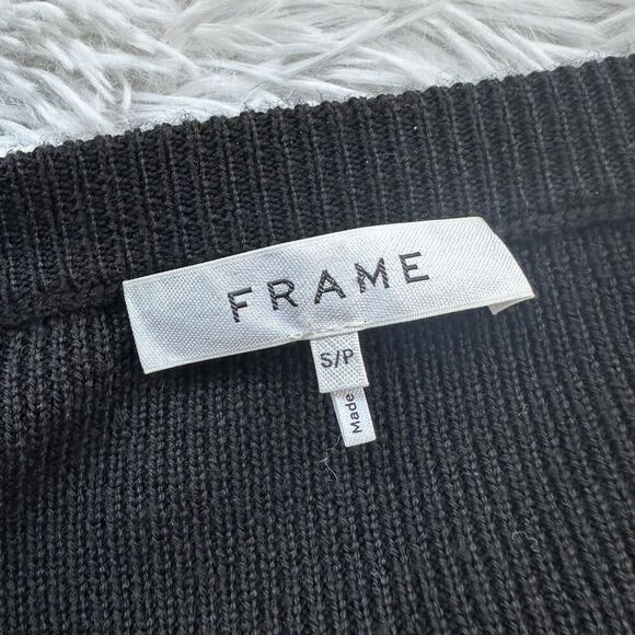 Frame Button Shoulder Stripe Red Black Merino Wool Thick Knit Sweater small - Picture 5 of 7